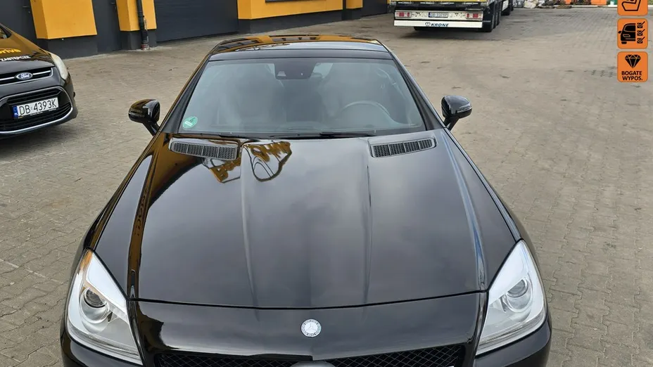 MERCEDES-BENZ SLK -