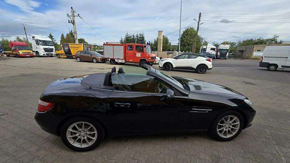 MERCEDES-BENZ SLK -