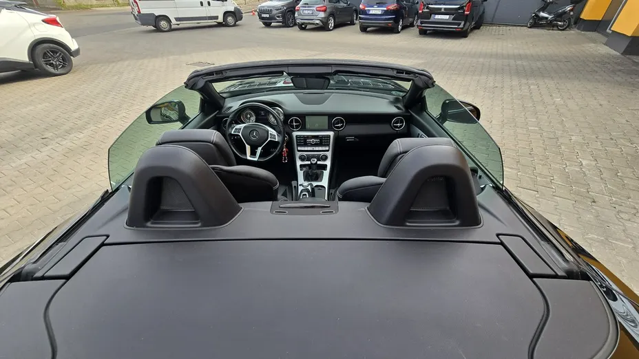 MERCEDES-BENZ SLK -