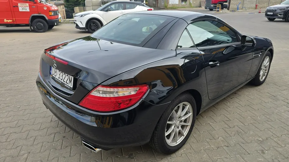 MERCEDES-BENZ SLK -