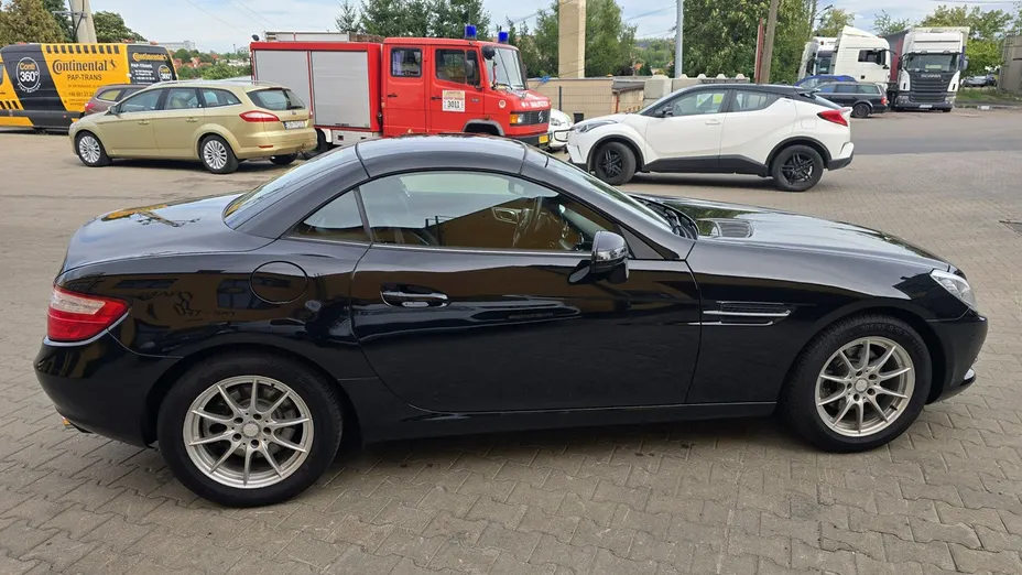 MERCEDES-BENZ SLK -