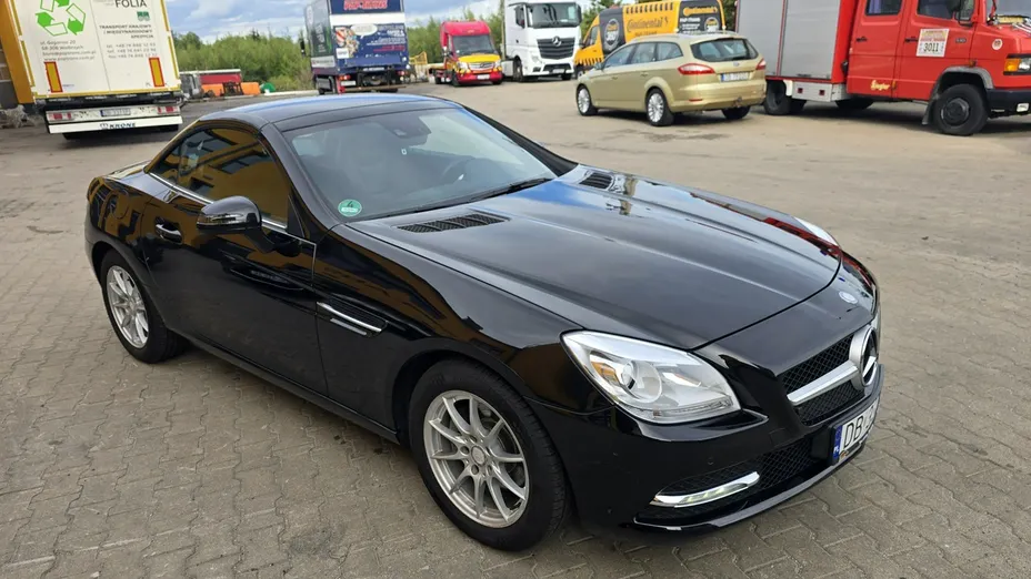 MERCEDES-BENZ SLK -