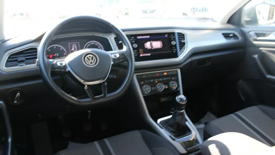 VOLKSWAGEN T-ROC -