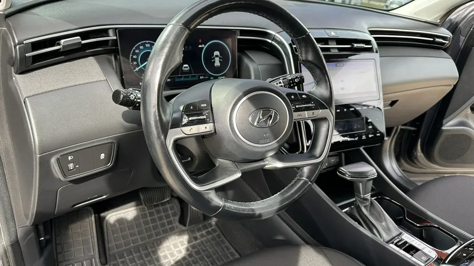 HYUNDAI Tucson -