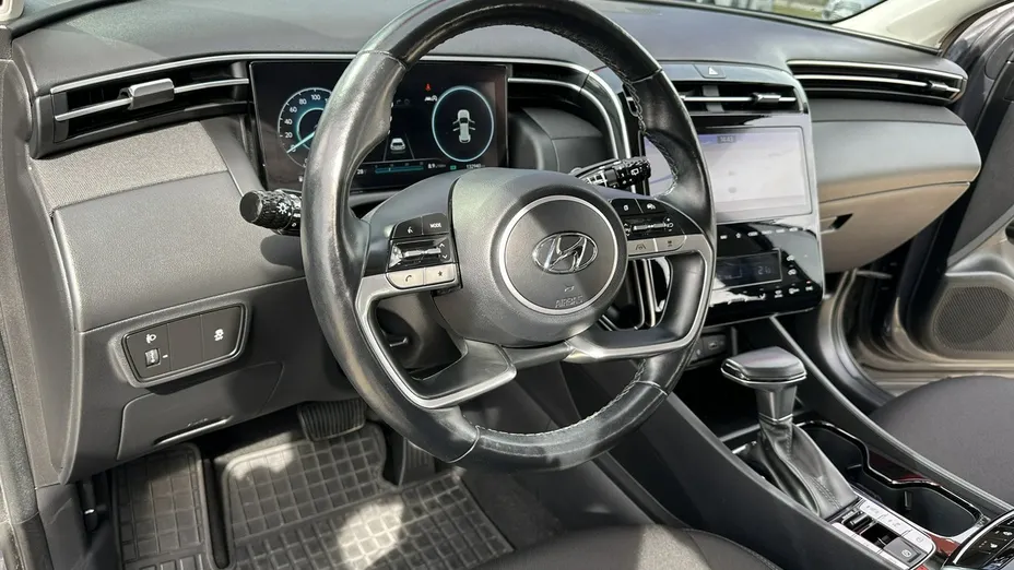 HYUNDAI Tucson -