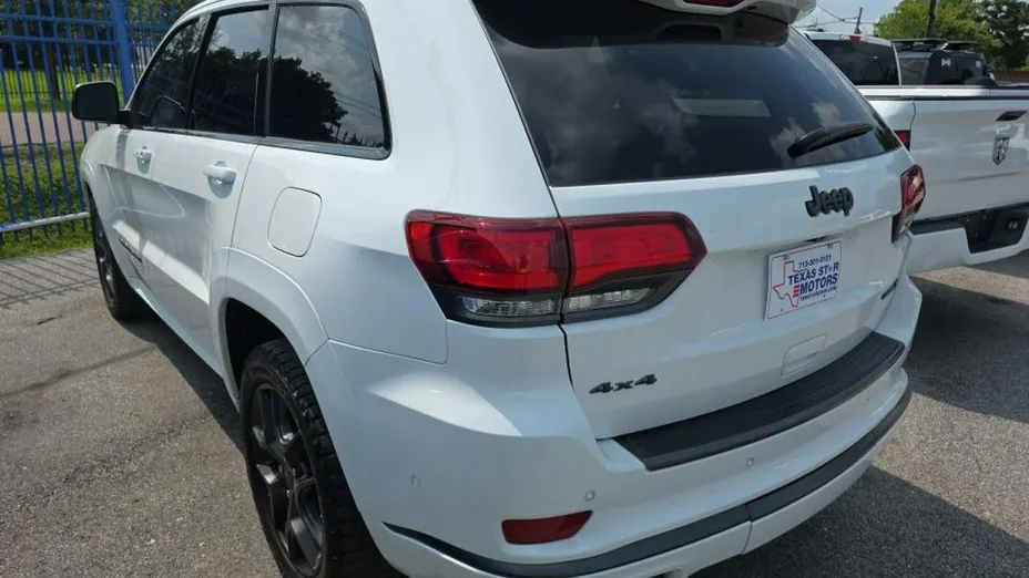 JEEP Grand Cherokee -