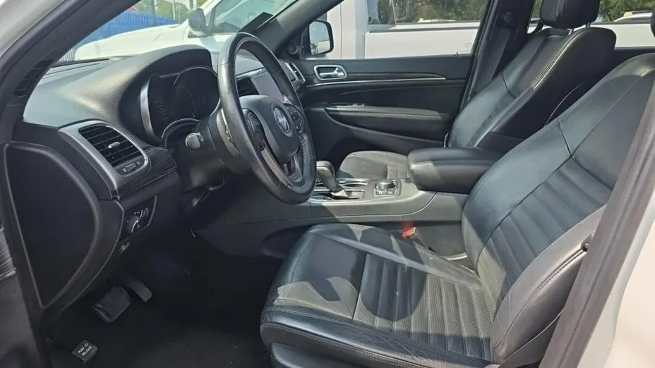 JEEP Grand Cherokee -