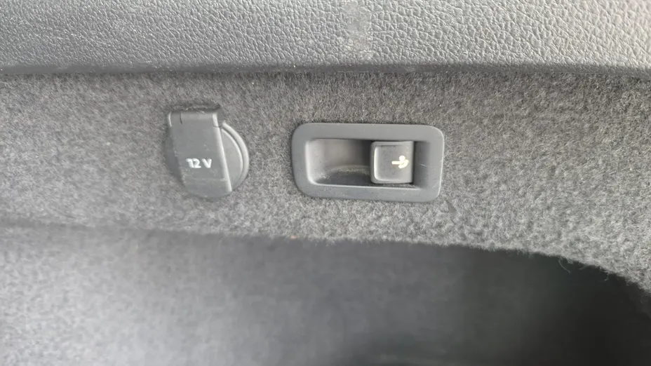 VOLKSWAGEN Passat -