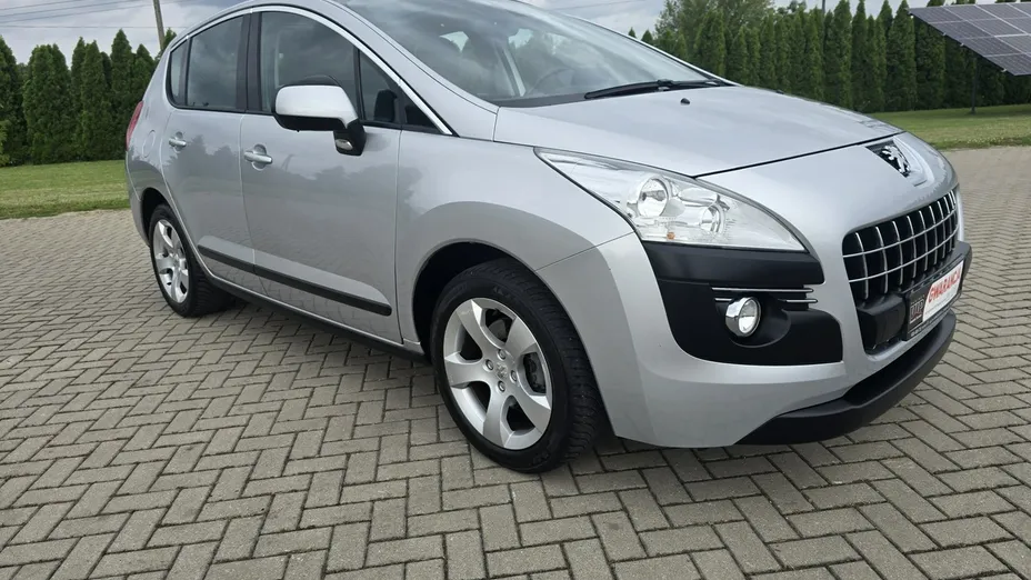 PEUGEOT 3008 -