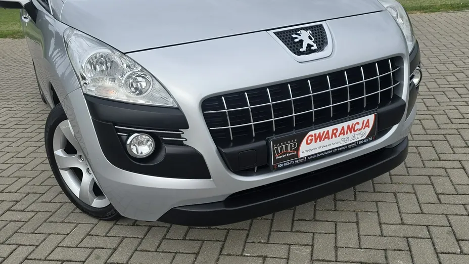 PEUGEOT 3008 -