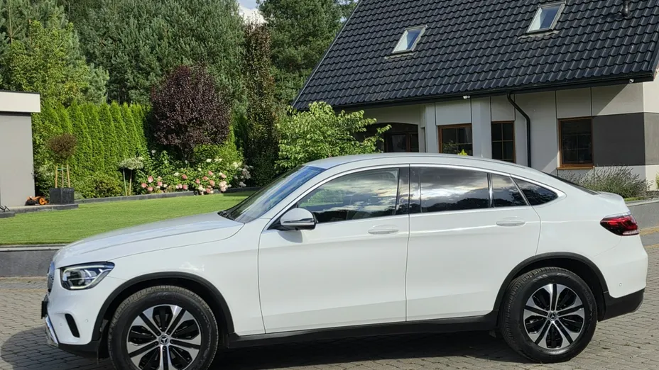MERCEDES-BENZ GLC -