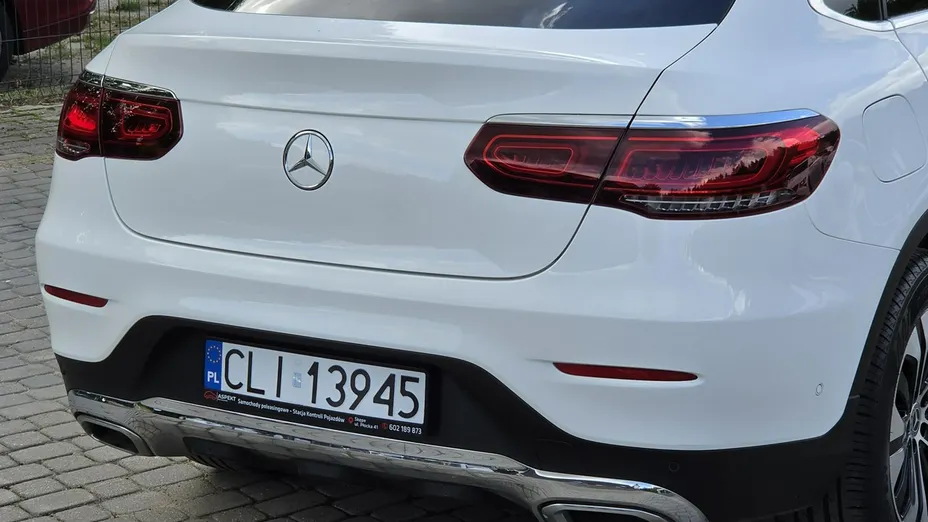 MERCEDES-BENZ GLC -