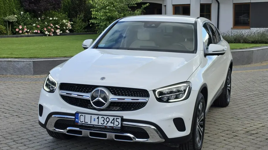 MERCEDES-BENZ GLC -