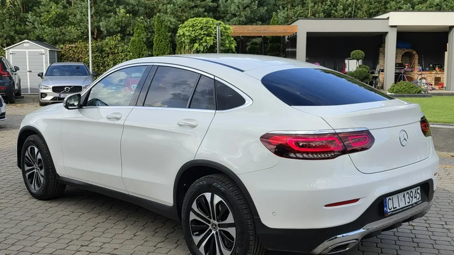 MERCEDES-BENZ GLC -
