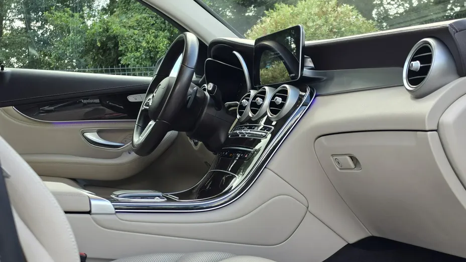MERCEDES-BENZ GLC -