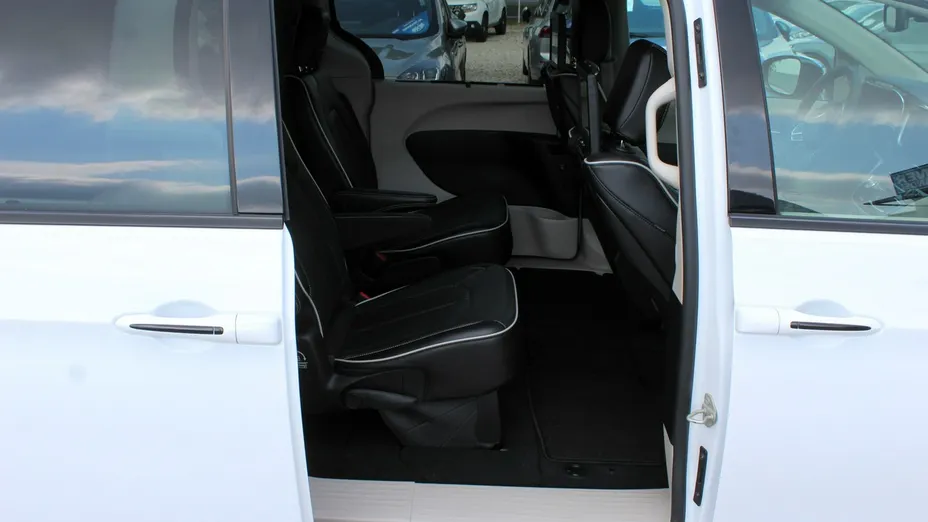 CHRYSLER Pacifica -