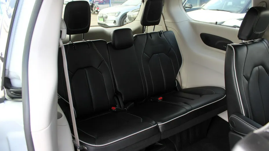 CHRYSLER Pacifica -