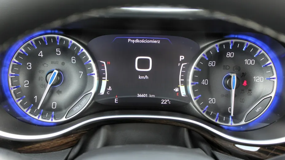 CHRYSLER Pacifica -