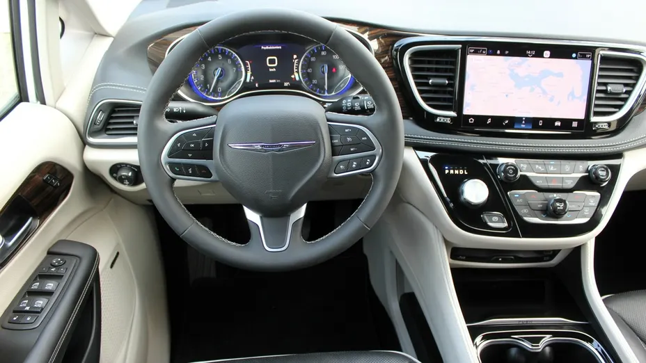 CHRYSLER Pacifica -