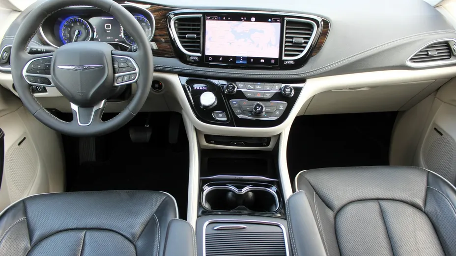 CHRYSLER Pacifica -
