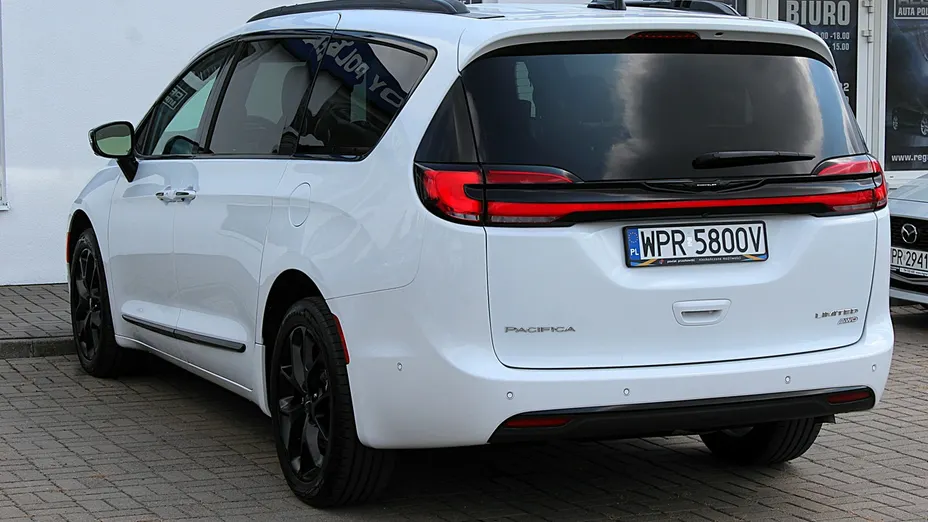 CHRYSLER Pacifica -