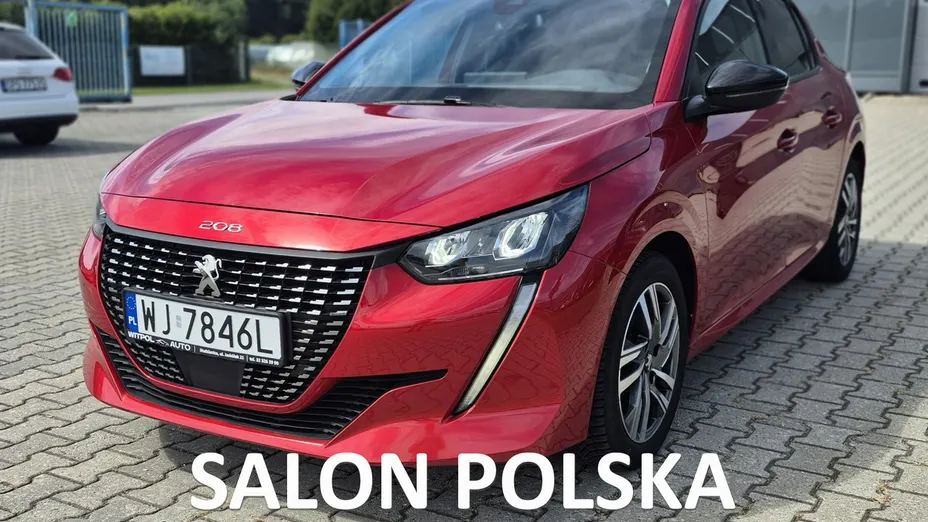 PEUGEOT 208 -