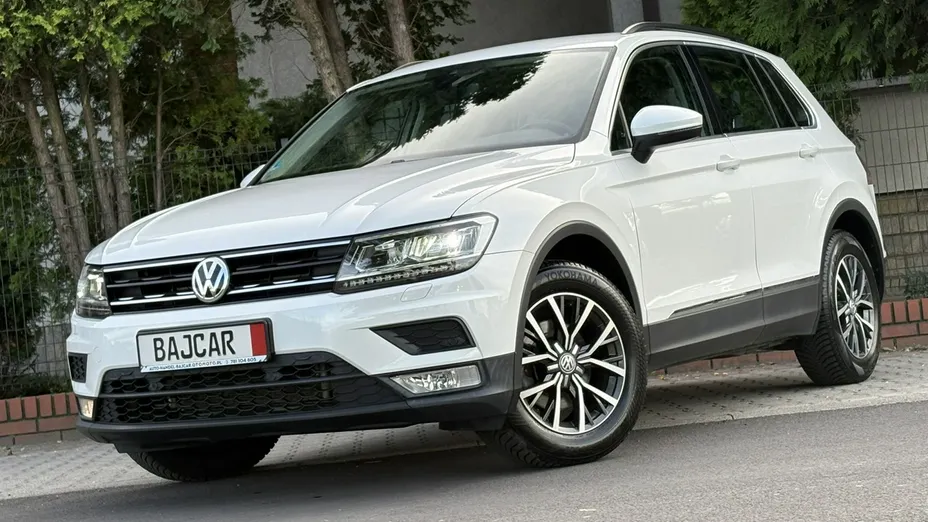 VOLKSWAGEN Tiguan -