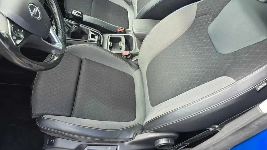 OPEL Grandland X -