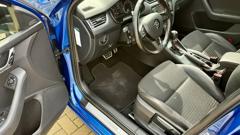 SKODA Octavia -
