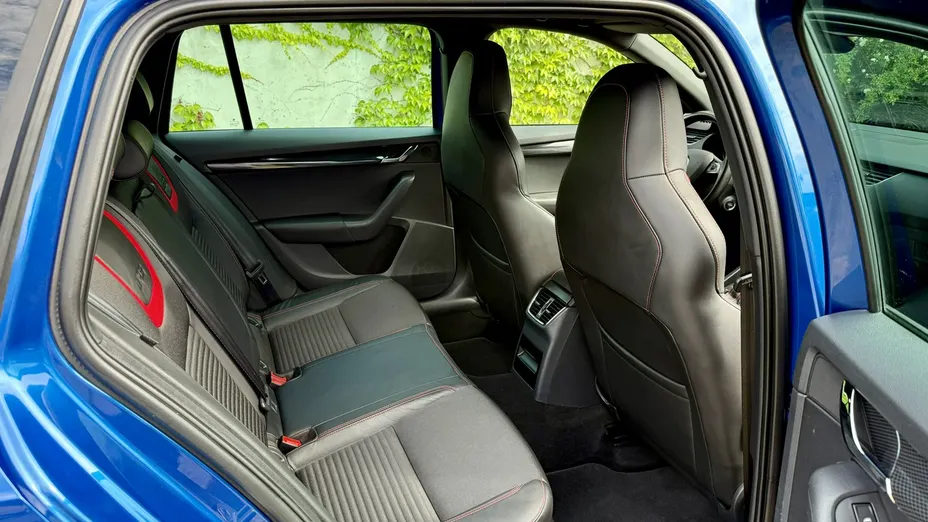 SKODA Octavia -