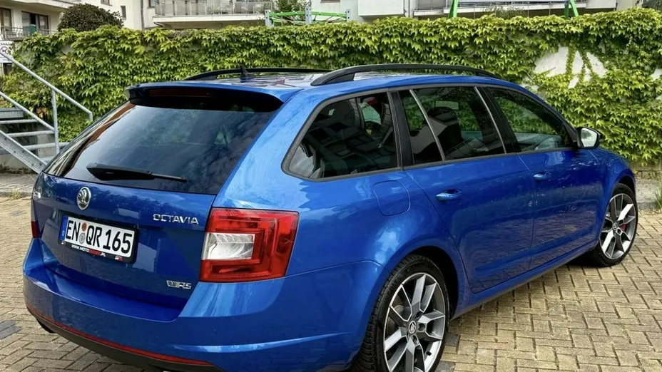 SKODA Octavia -