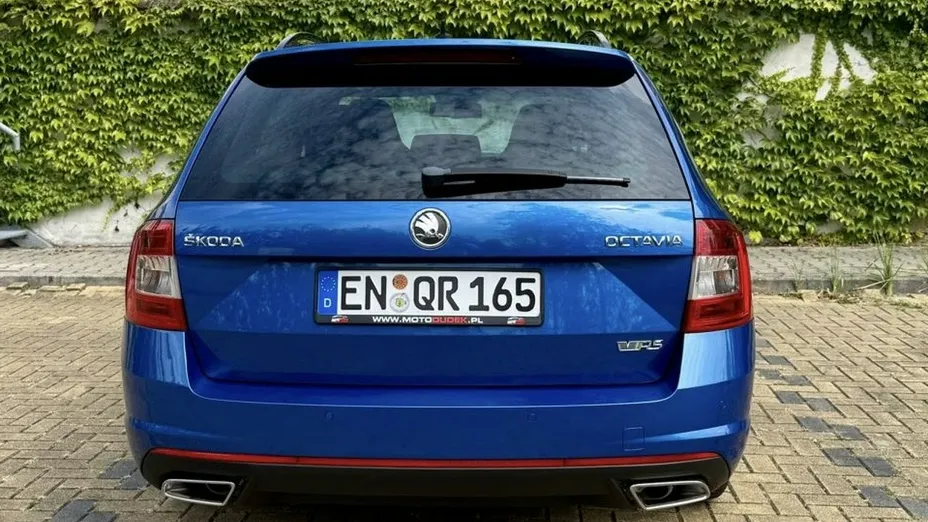 SKODA Octavia -