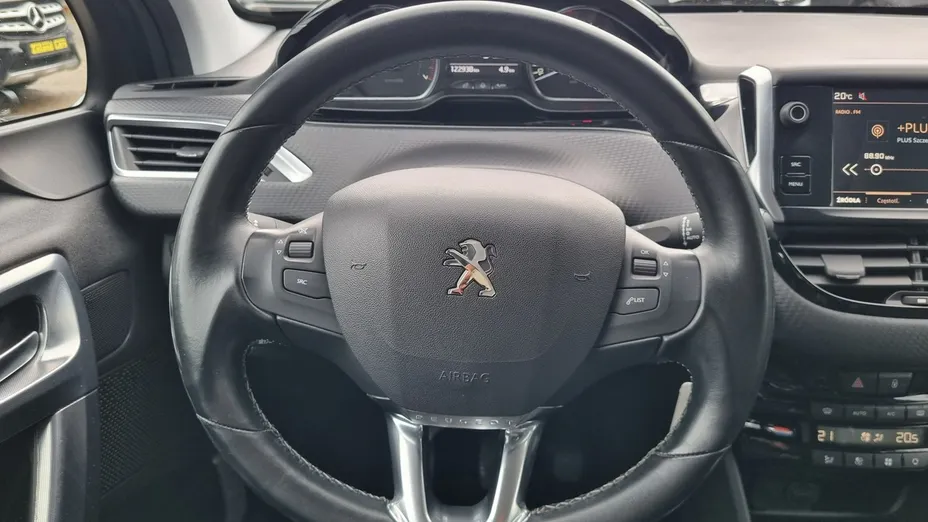 PEUGEOT 2008 -