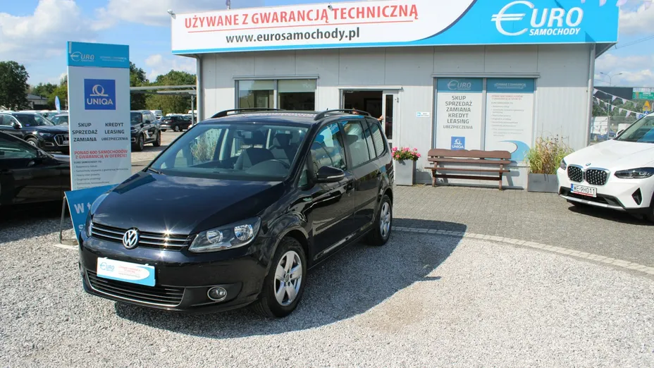 VOLKSWAGEN Touran -