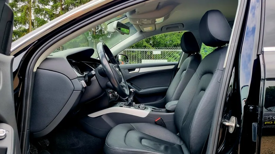 AUDI A4 -