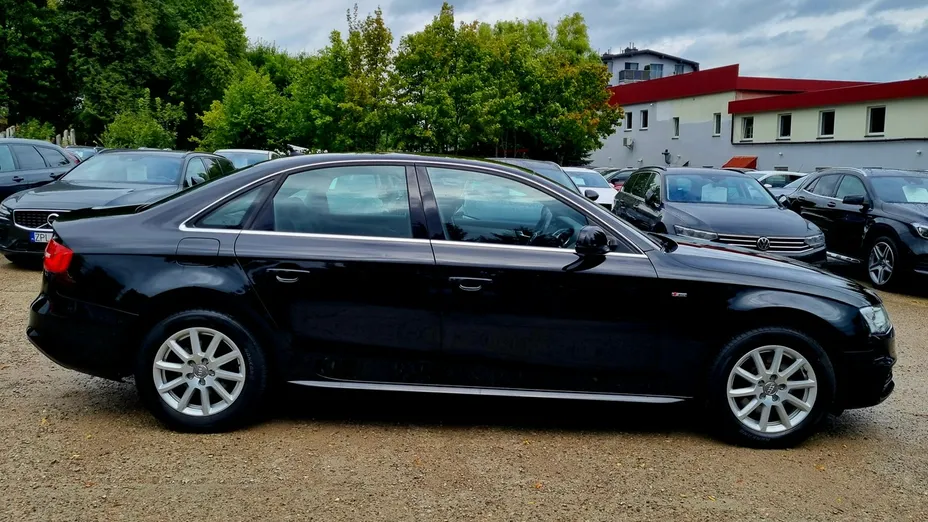 AUDI A4 -