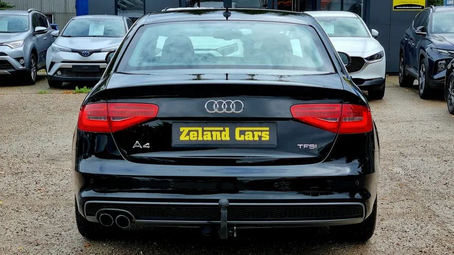 AUDI A4 -