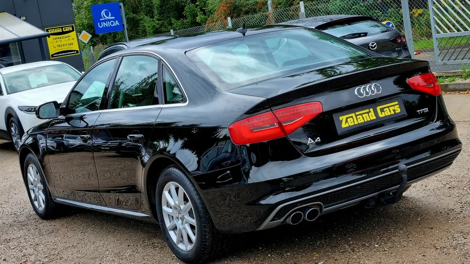 AUDI A4 -