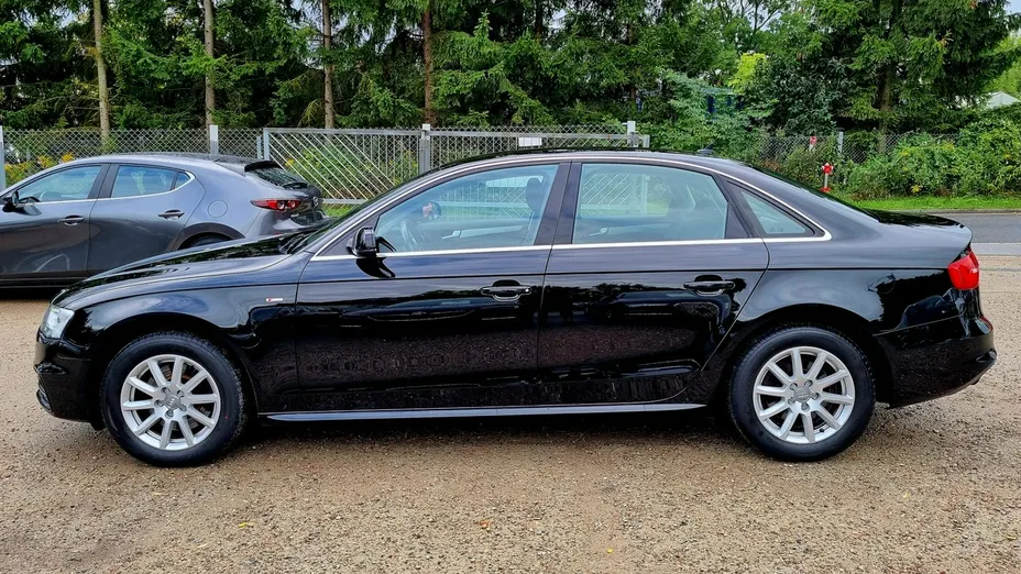 AUDI A4 -