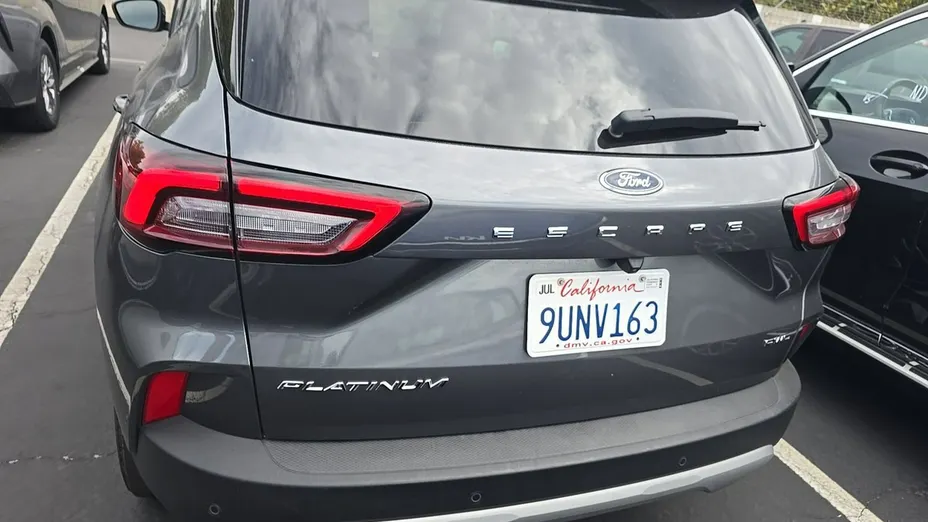FORD Escape -
