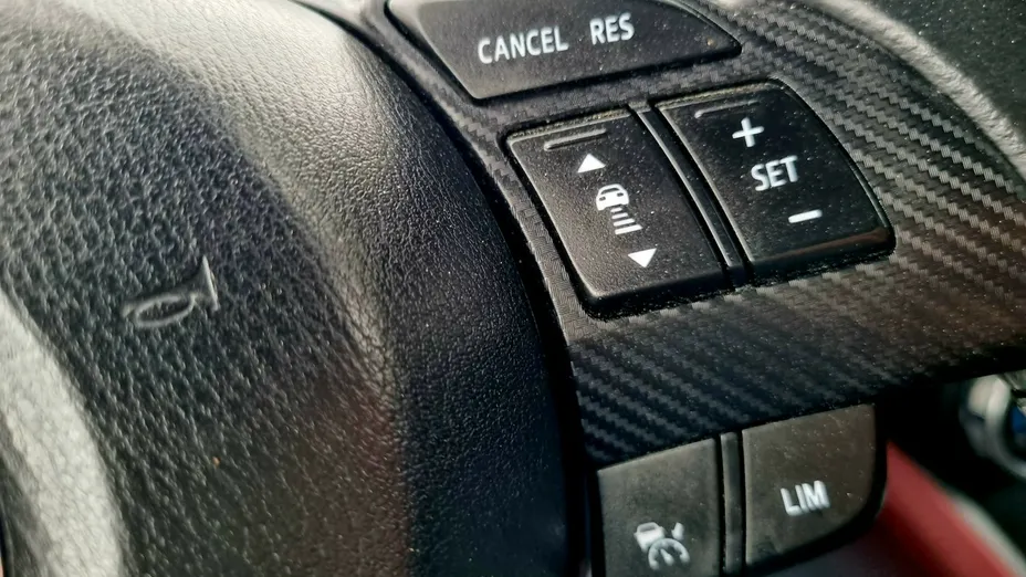 MAZDA CX-3 -