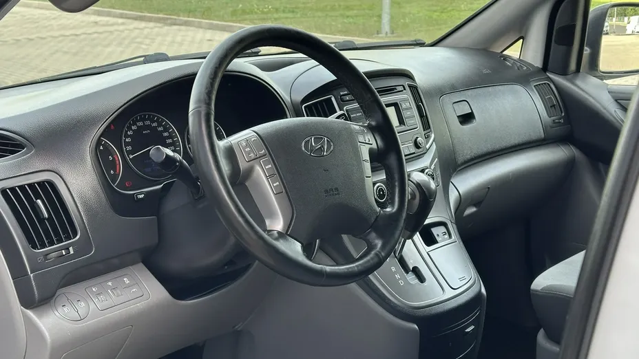 HYUNDAI H-1 -