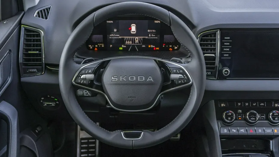 SKODA Karoq -