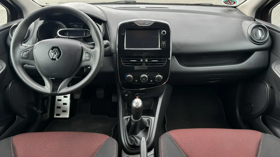RENAULT Clio -