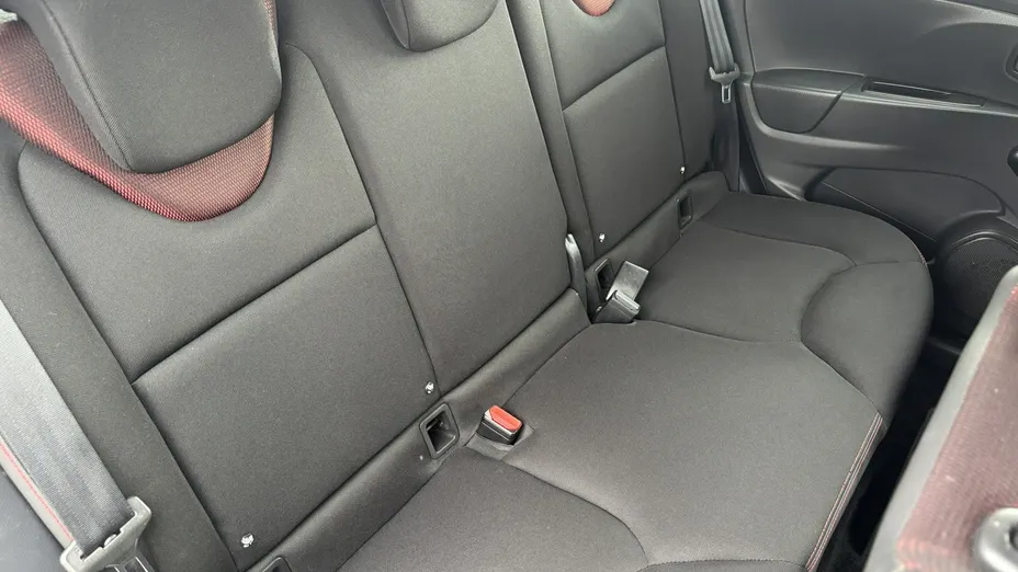 RENAULT Clio -