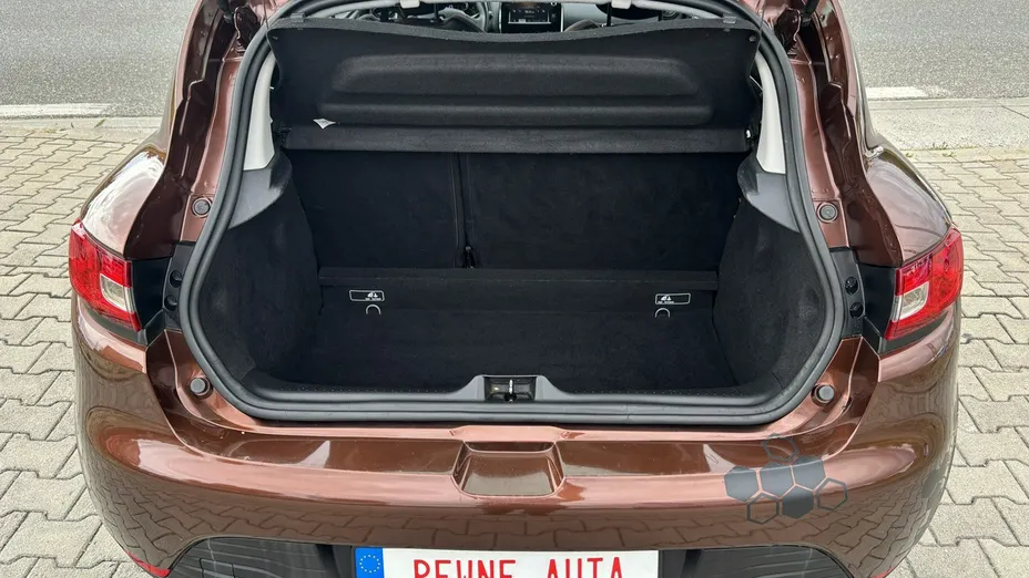 RENAULT Clio -