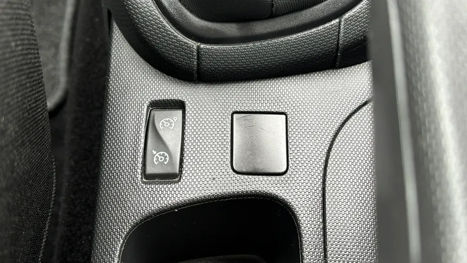 RENAULT Clio -