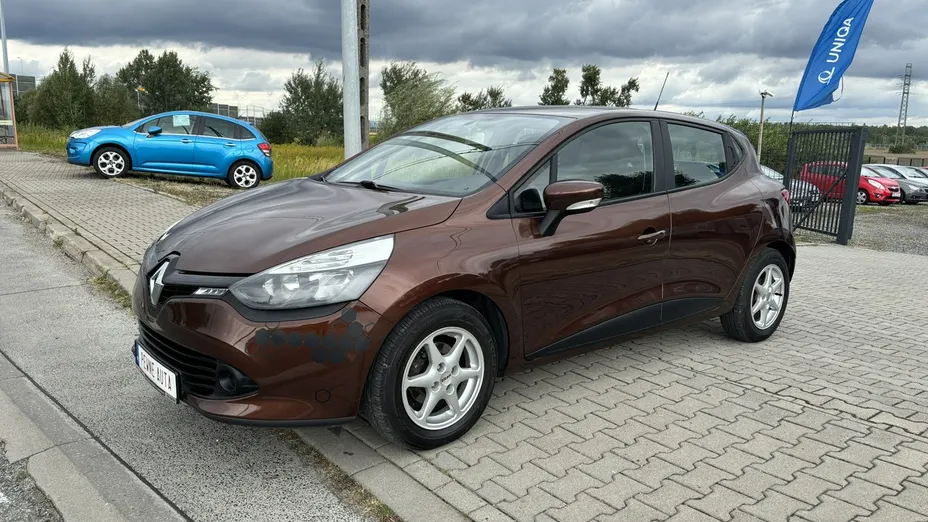 RENAULT Clio -