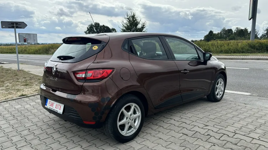 RENAULT Clio -