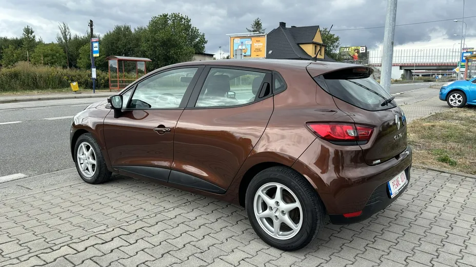 RENAULT Clio -